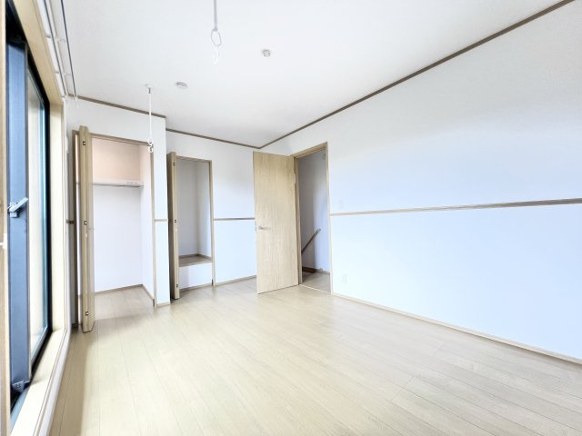 さくらハウスの洋室|コンパクトで使いやすい洋室です