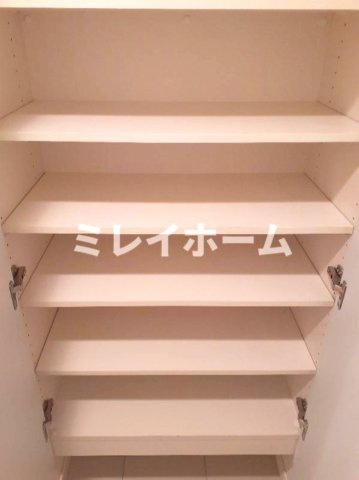 レジディア大森Ⅱの玄関