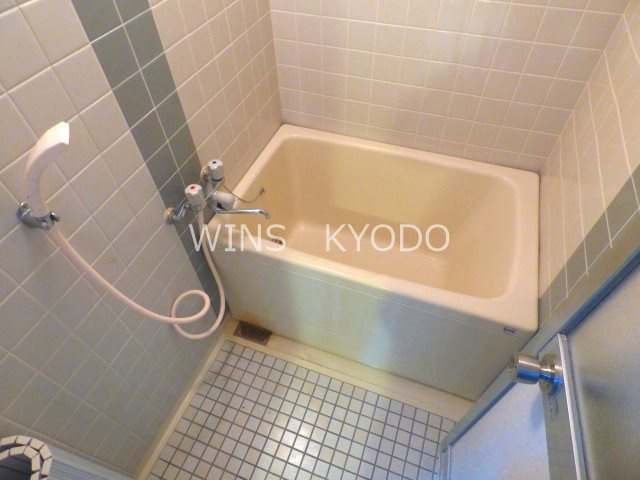世田谷区千歳台３丁目の賃貸マンションの浴室