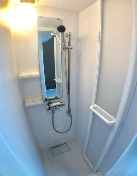 プログレッソ中野のシャワールーム|コンパクトで使いやすいお風呂です
