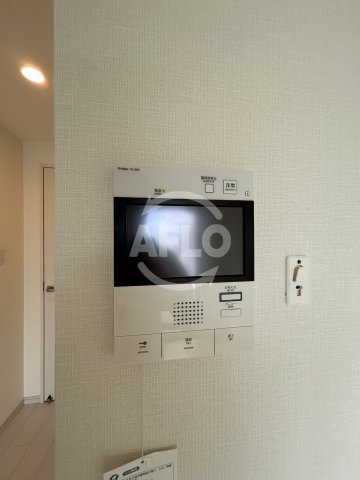 アドバンス江坂東コンフィのセキュリティ|インターホン