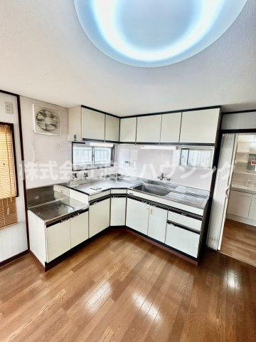 稲葉荘2丁目連棟平屋のキッチン