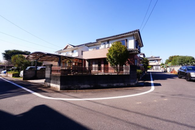 高崎市倉賀野町中古住宅の前面道路含む現地写真