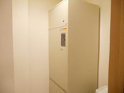 総司館八木の設備|電気温水器