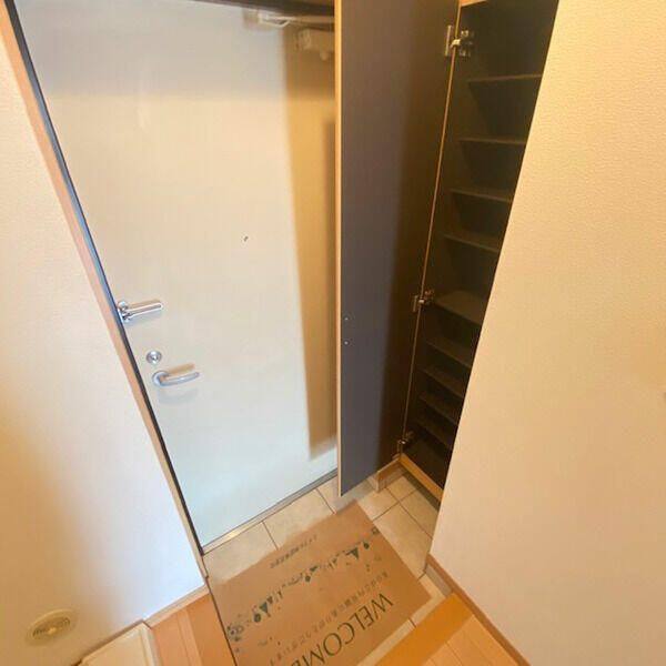 アネックス２番館の玄関