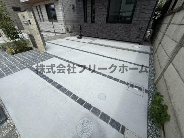 小金井市貫井北町１丁目の一戸建ての駐車場