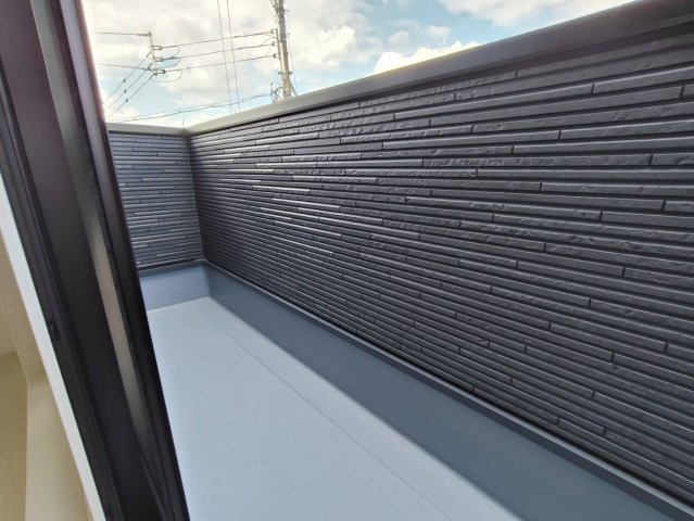 南野田　新築戸建てのバルコニー