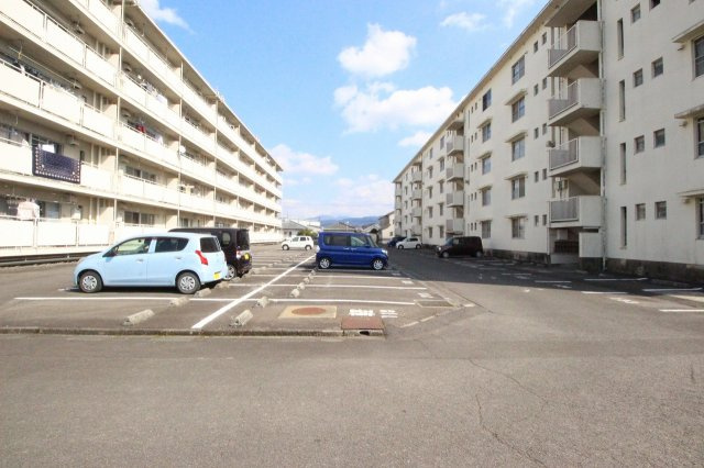 サンコーポラス都城Ⅰの駐車場|駐車場完備です