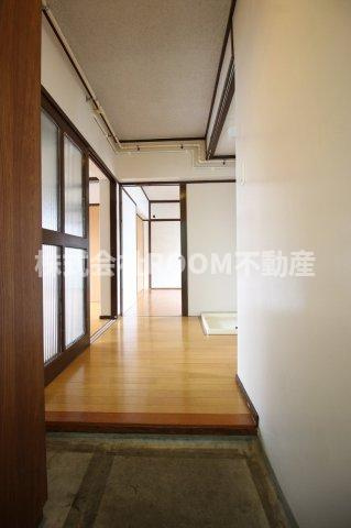 サンコーポラス都城Ⅰの玄関|シンプルで使いやすい玄関です