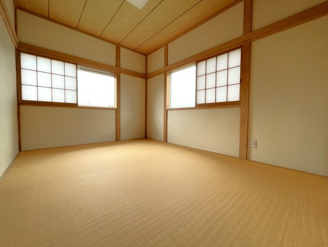 アプリ緑ヶ丘の和室