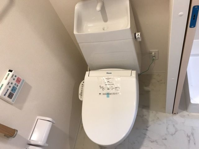 サンプレス八筋のトイレ