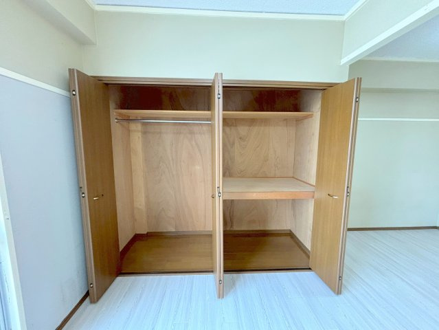 ハイツエルソールの収納