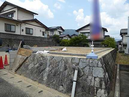 安佐北区真亀５丁目の前面道路含む現地写真