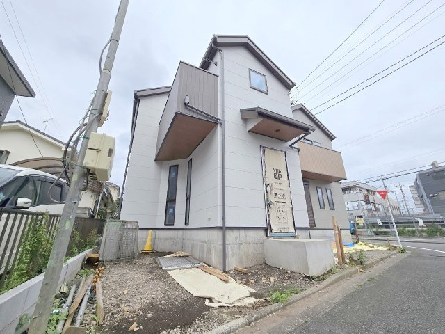 羽村市小作台5丁目　全2棟の前面道路含む現地写真|2号棟　現在建築中♪