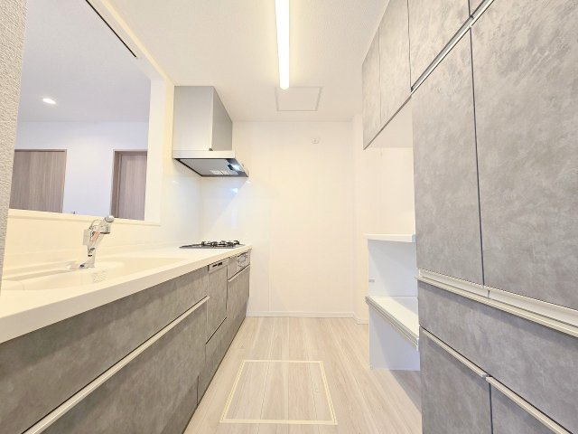 羽村市小作台5丁目　全2棟のキッチン