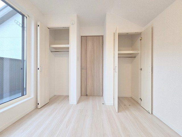 羽村市小作台5丁目　全2棟の収納
