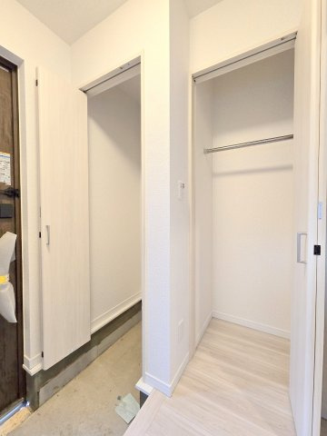 羽村市小作台5丁目　全2棟の収納