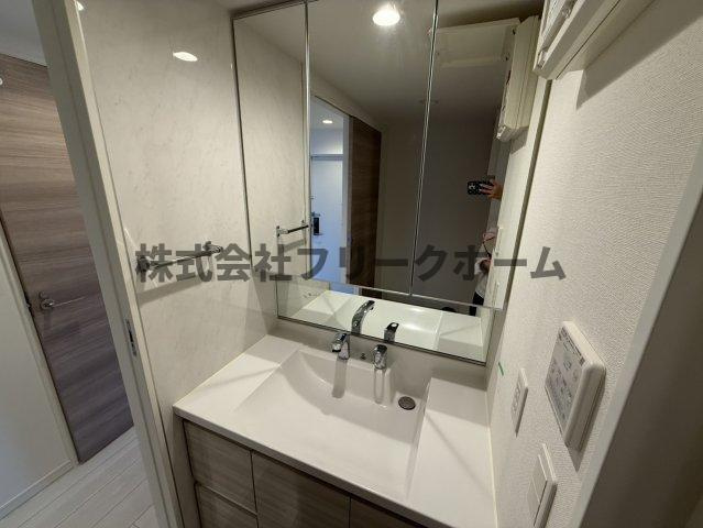 武蔵野市境１丁目の賃貸マンションの洗面所
