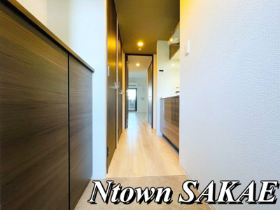 【玄関】 | S-RESIDENCE池下西 | 明るい玄関です