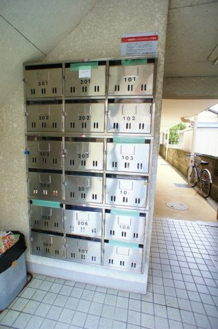 ネオステージⅢ【キャッシュバック対象物件】のロビー|清潔なロビーです