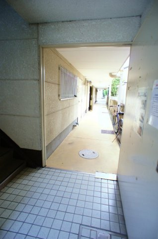 ネオステージⅢ【キャッシュバック対象物件】のエントランス|毎日通るエントランスはこのようになっています