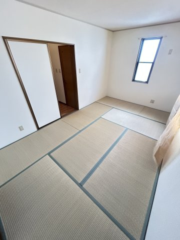 クオリティ三条南の和室