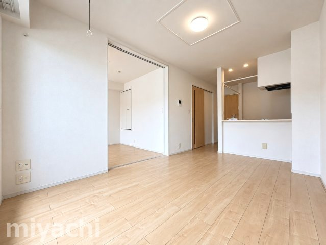パークアクシス　EAST　Dの居間・リビング