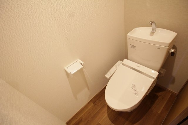 宗像市栄町の賃貸マンションのトイレ