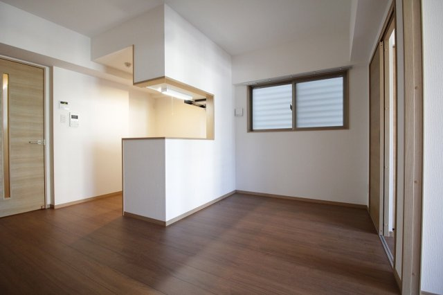 宗像市栄町の賃貸マンションの居間・リビング