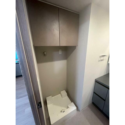 【設備】 | クレストコート中野富士見町 | 室内洗濯機置き場。