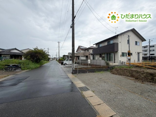いわき市泉滝尻2丁目1期　新築戸建　6号棟の前面道路含む現地写真|ショッピング施設が充実した利便性のよい立地です♪