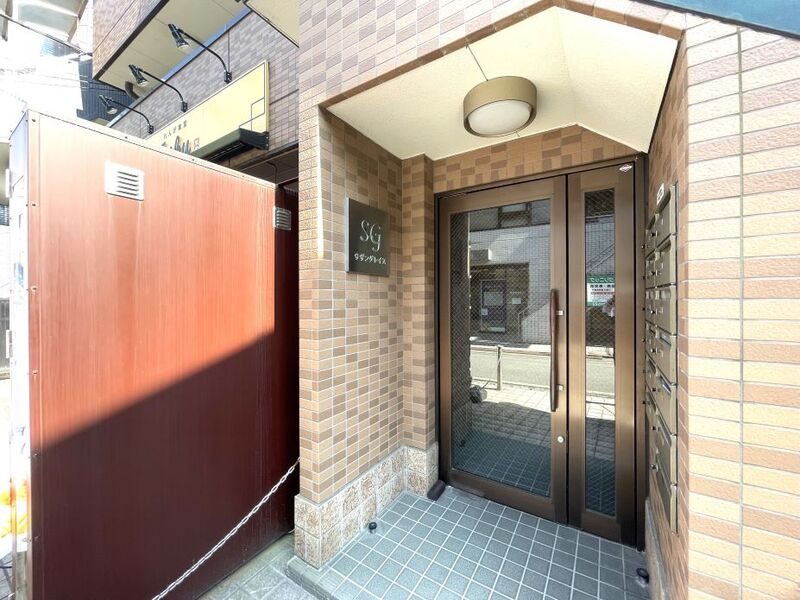 川崎市多摩区生田７丁目の賃貸マンションのエントランス