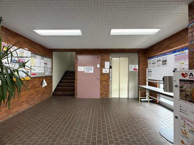 ただいま大規模修繕中。ドンキまで徒歩４分の好立地！お車利用者なら狩場インターすぐそばの快適アクセス。つまるところ、生きるのに苦労しないのは意外かしら？？な、『グリーンヒルズ横浜Ｂ棟』リノベーション