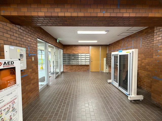 ただいま大規模修繕中。ドンキまで徒歩４分の好立地！お車利用者なら狩場インターすぐそばの快適アクセス。つまるところ、生きるのに苦労しないのは意外かしら？？な、『グリーンヒルズ横浜Ｂ棟』リノベーション