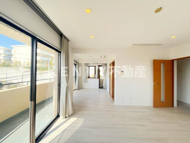 【居間・リビング】 | クレインヒルズ大森 | 使いやすい居間です