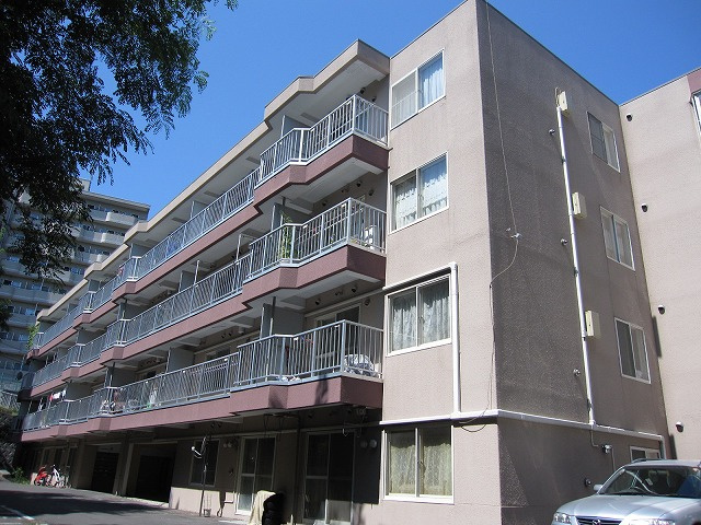 フジエール平岸