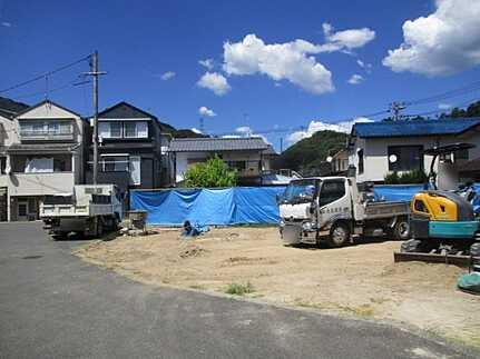 佐伯区五日市町大字上河内字石の前面道路含む現地写真