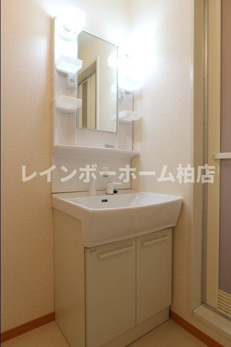 仲介手数料（賃料の1.10ヵ月）の50％OFF対象物件！の洗面所