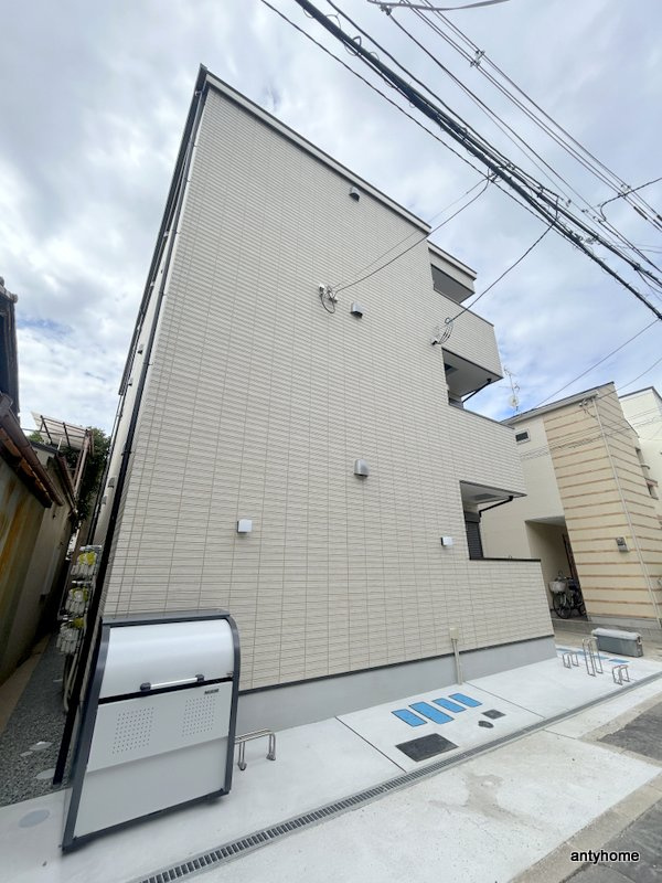 ヴェルメゾン三津屋中　仲介手数料無料の外観