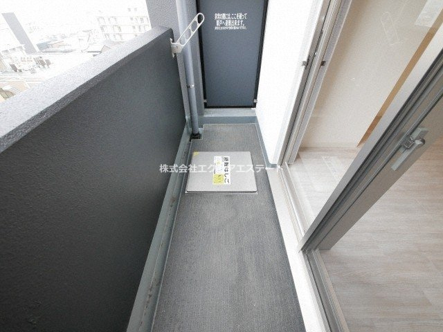大阪市阿倍野区阪南町３丁目の賃貸マンションのバルコニー