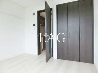 【居間・リビング】 | アジュール池袋本町 | 洋室のお部屋です。