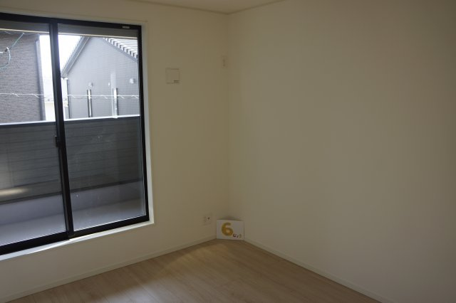 出雲市大津町　新築建売住宅　3棟現場　①号地の洋室