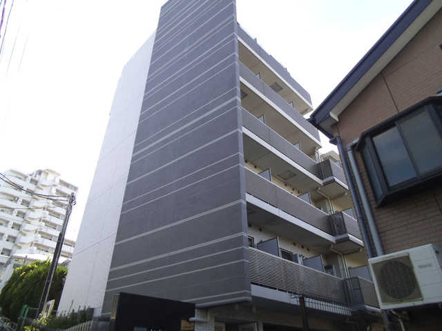 ラ・エテルノ赤羽台の外観|鉄筋コンクリート造7階建て！