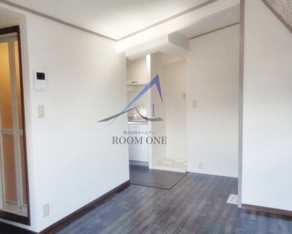 メゾン椎名町の居間・リビング|洋室のお部屋です。