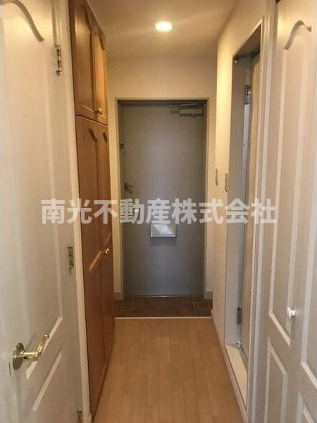 マジェスタ八戸ノ里の玄関