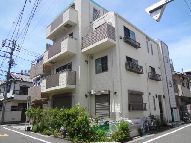 アカデミア・アート・東京　上野台学院の外観