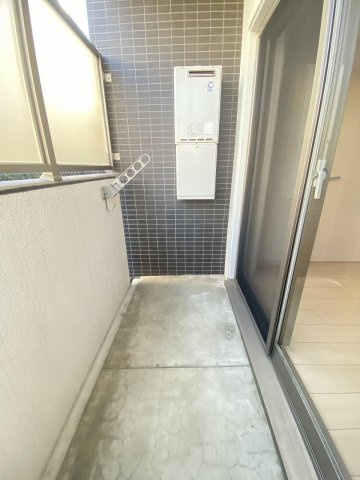 アクティオン薬園町のバルコニー