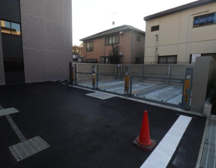 プライマル練馬豊島園の駐車場