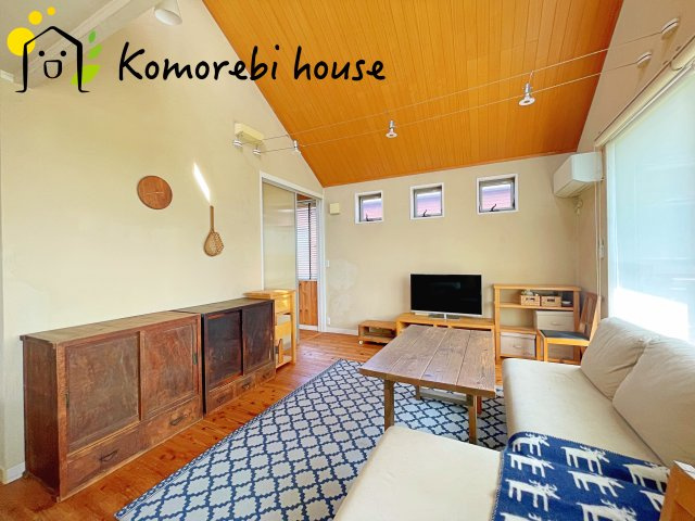 白岡市新白岡3丁目　中古戸建の居間・リビング|居間です