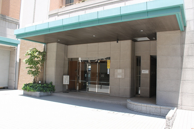 本町パークホームズCITYWESTのエントランス